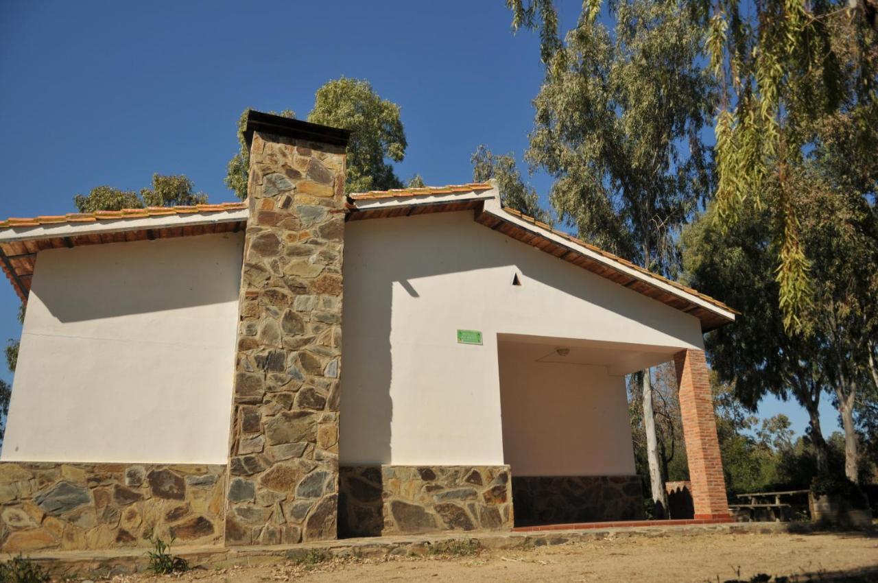 Casa Rural Casa De Las Aves Orellana La Vieja Luaran gambar