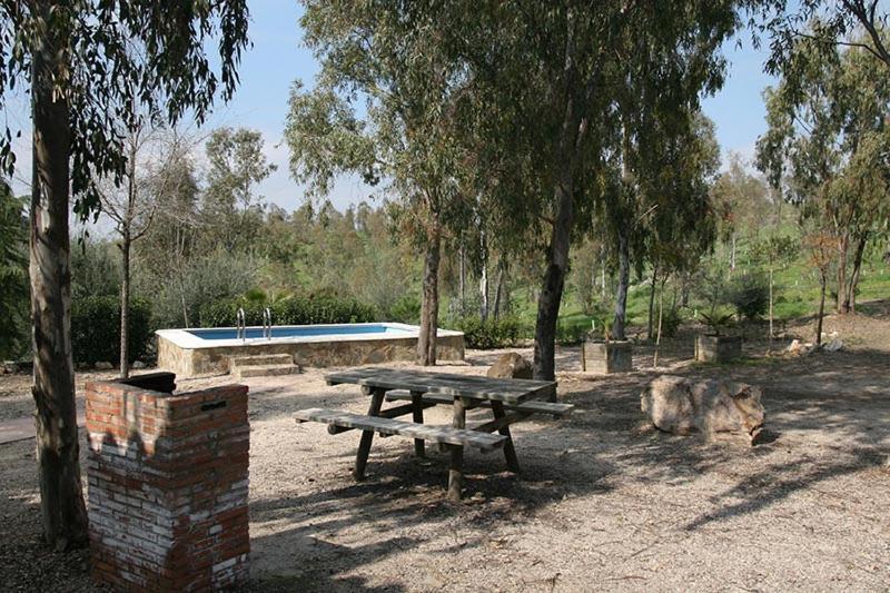 Casa Rural Casa De Las Aves Orellana La Vieja Luaran gambar